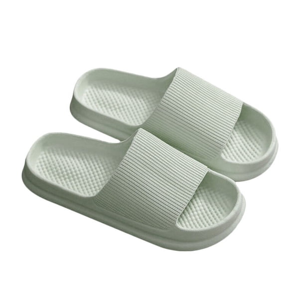 Zapatillas de mujer con plataforma suave y gruesa, sandalias deslizantes de Eva para la playa de verano, zapatos de baño para interiores para hombres, antideslizantes, triangulación de envíos Tan Jianjun unisex