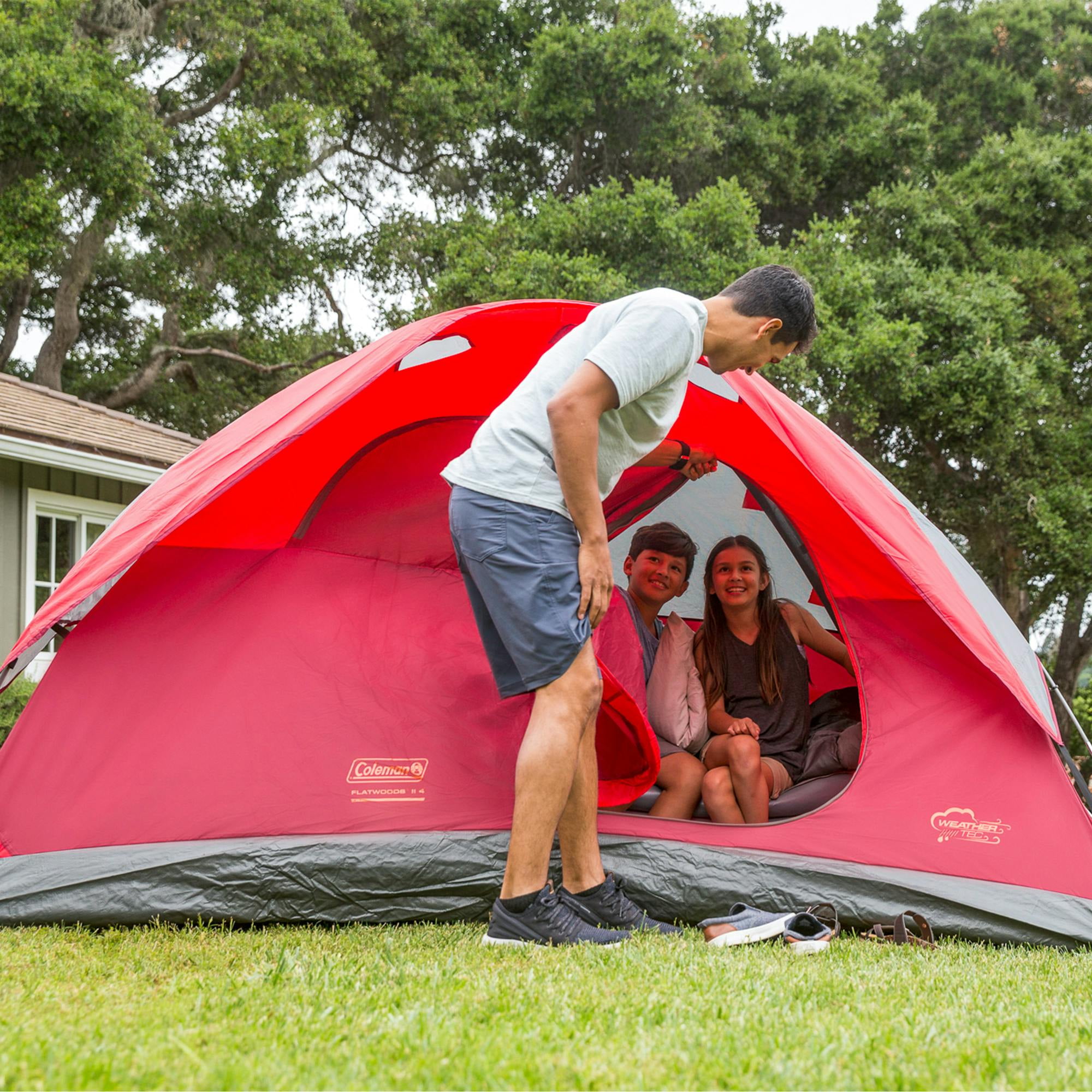 Coleman 6-Person Flatwoods II™ Lightweight Dome Camping Tent