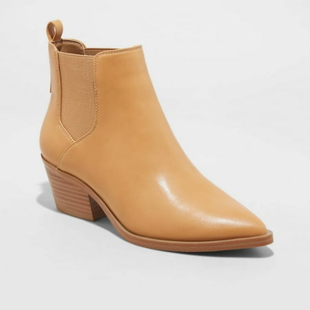 

Women s Rosemary Chelsea Boots - Universal Thread Camel 6