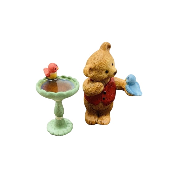 1999 Favorite Friends (Teddy Bear) Hallmark Keepsake Christmas Tree Ornaments QFM8537