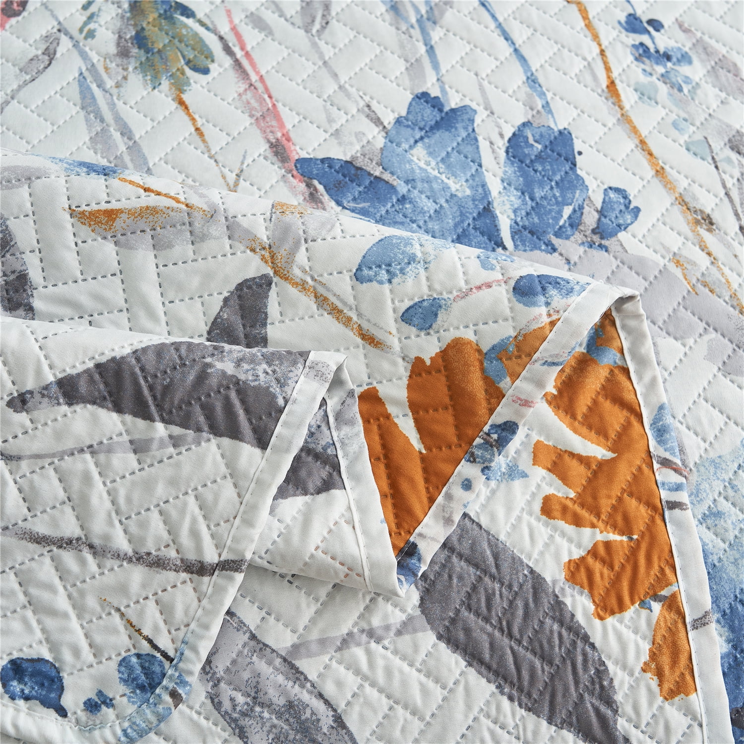 JML 3-Piece Quilt Set with 2 Shams, Soft Microfiber Bedspread Coverlet Set, King, Blue Floral