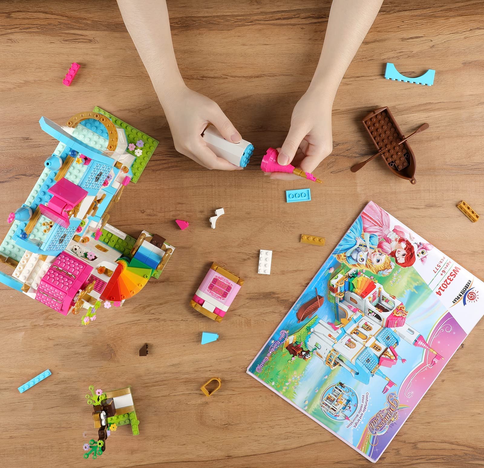 ENP Castle Building Toy Set, 577 Pcs Building Blocks Kit for Girls, Carriage Princess House Building Set, Gifts for Kids 6-12, Pink
