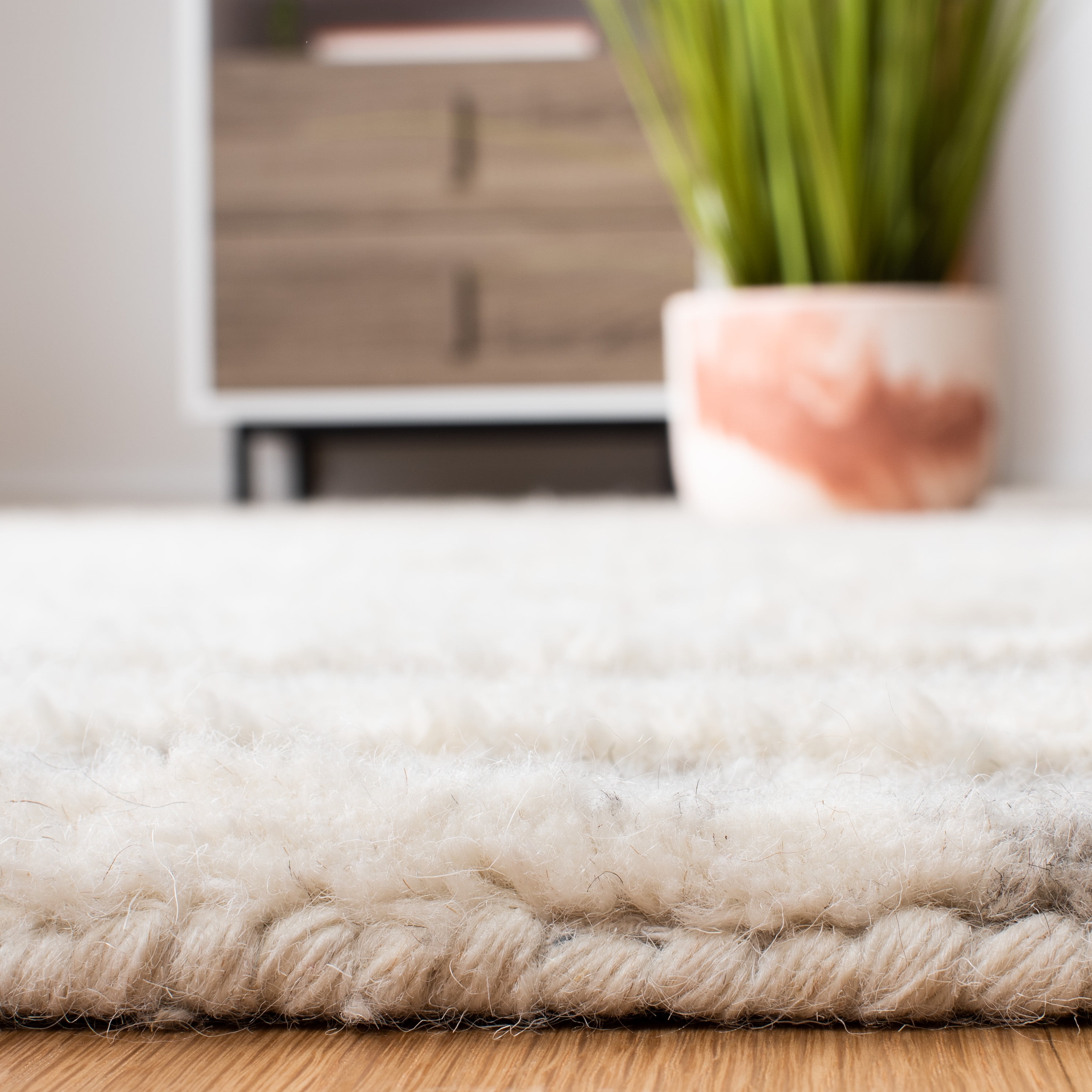 SAFAVIEH Manhattan Alexanndria Abstract Striped Wool Area Rug, Grey/Ivory, 5' x 8'