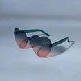 thumbnail image 1 of Gafas de sol transparentes de gelatina de color love para hombres y mujeres, gafas de sol con forma de corazón de melocotón, gafas de sol con forma de corazón, 1 of 6