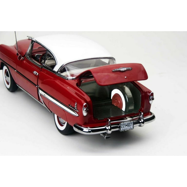 1953 Chevy Bel Air, Target Red - Sun Star 1607 - 1/18 Scale