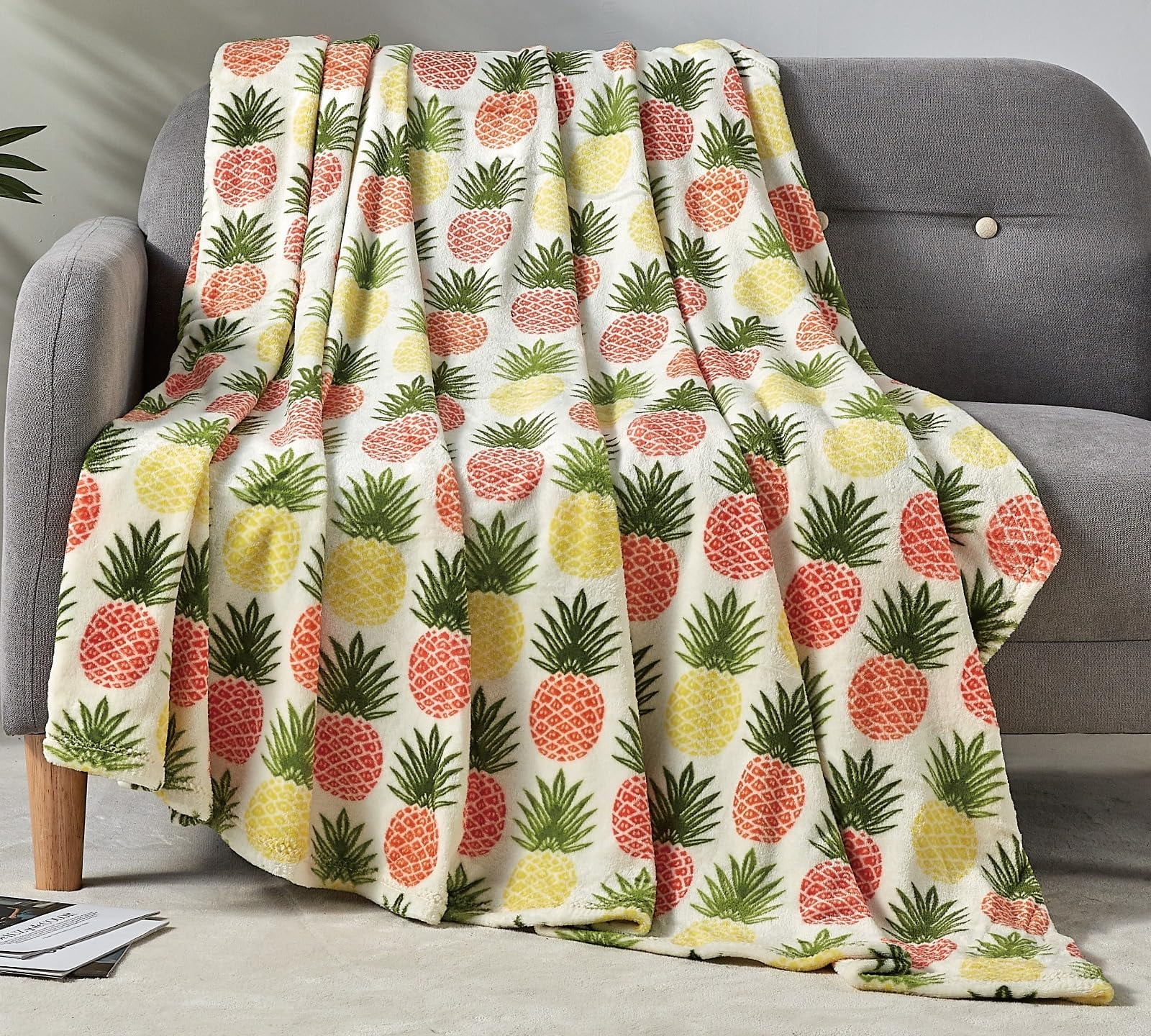 Faith, Hope, Love Home Décor Extra Heavy and Plush Throw Blanket (50" x 70") - Tropical Pineapple