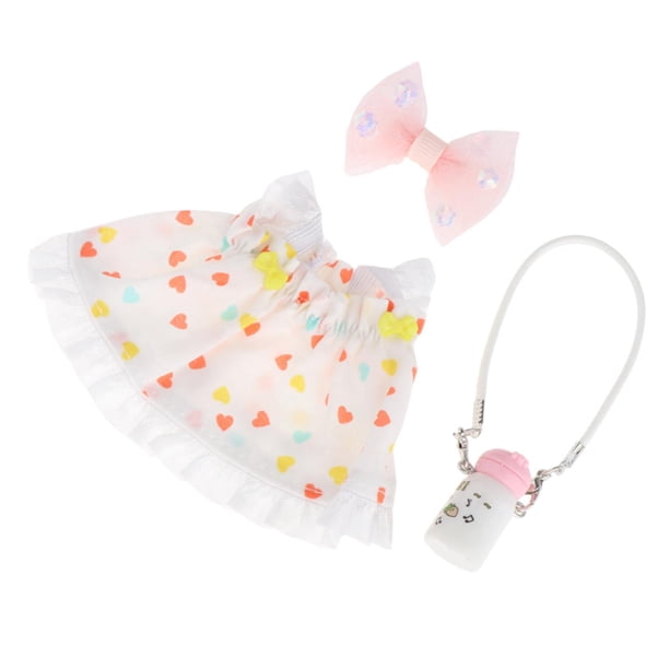 Vestido de muñeca Hugo 15 cm Con accesorios corazón rojo
