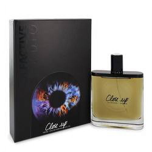 Olfactive Studio Close Up Eau de Parfum Spray (Unisex) de Olfactive Studio Olfactive Studio Model
