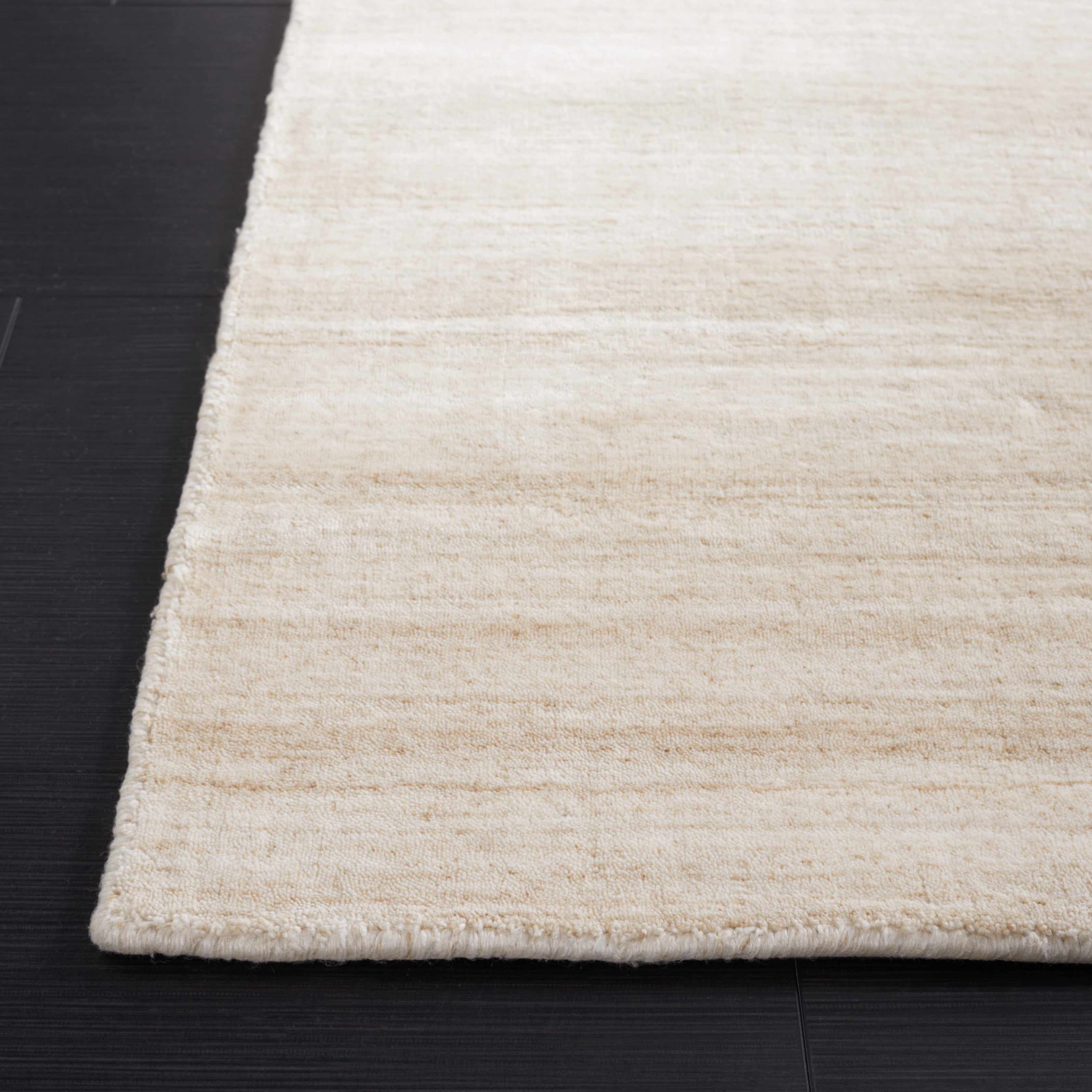 SAFAVIEH Mirage Branislav Solid Area Rug, Beige, 6' x 6' Square