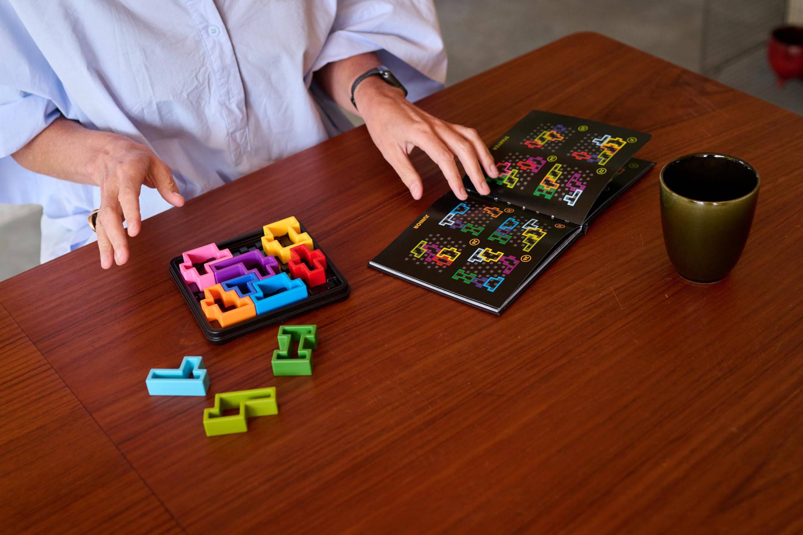 IQ-Deluxe Pentagon Logica Puzzel - Uitdagend Breinspel In Zwart-Gouden Design