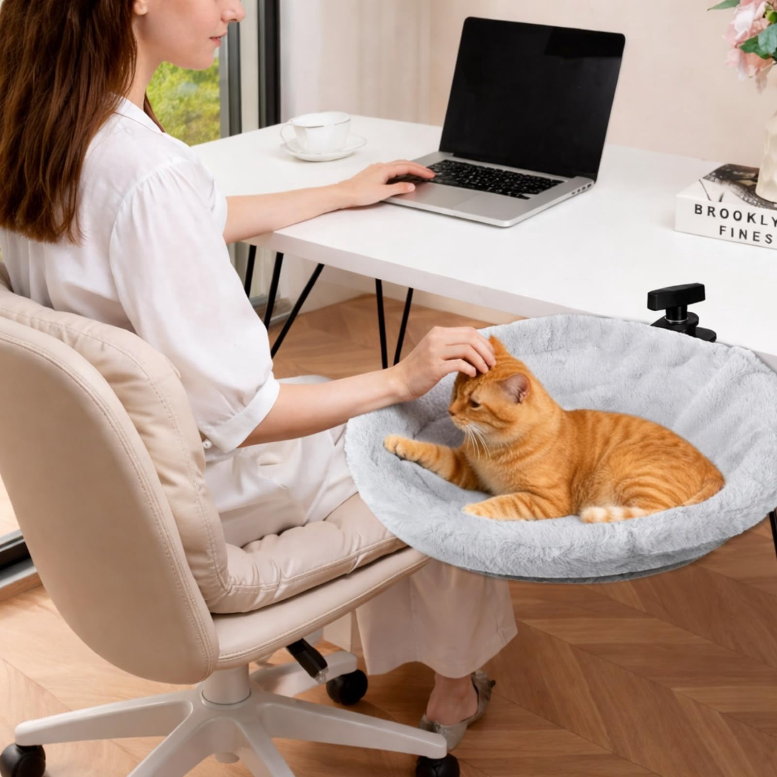 Cat Desk Bed with 360° Rotating Arm, Desk Mounted Cat Hammock with 2 Washable Pads, Heavy Duty Cats Perch, Easy Clamp Install, Supports 45 lbs for Home Office