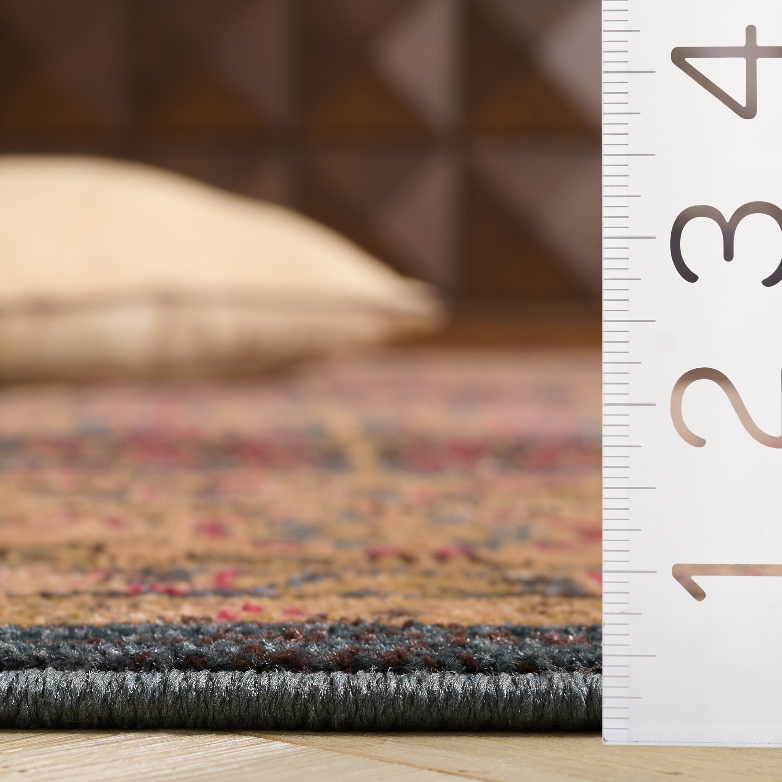 Safavieh Mahal Phylliss Oriental Area Rug, Navy/Natural, 5'1" x 5'1" Square