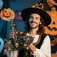 thumbnail image 4 of Sombrero de bruja de Halloween para adultos y niños Sombreros clásicos negros puntiagudos con accesorios de disfraz de estrella para mujeres y hombres Fiesta de Halloween, 4 of 7