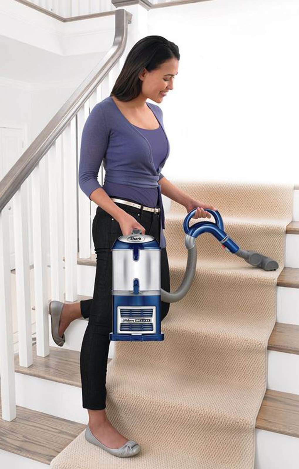 Shark Navigator Lift-Away Deluxe NV360 