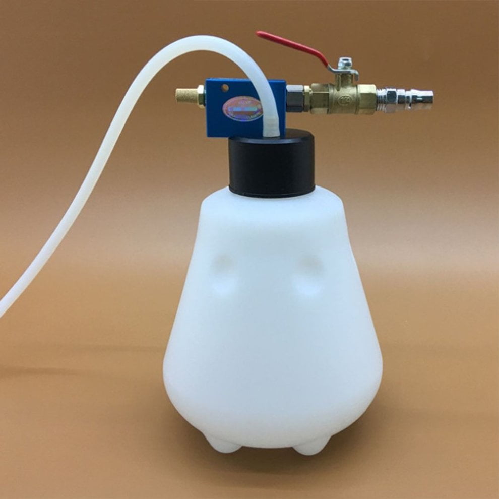 Pneumatic brake oil changer Brake fluid replacement injector Brake oil