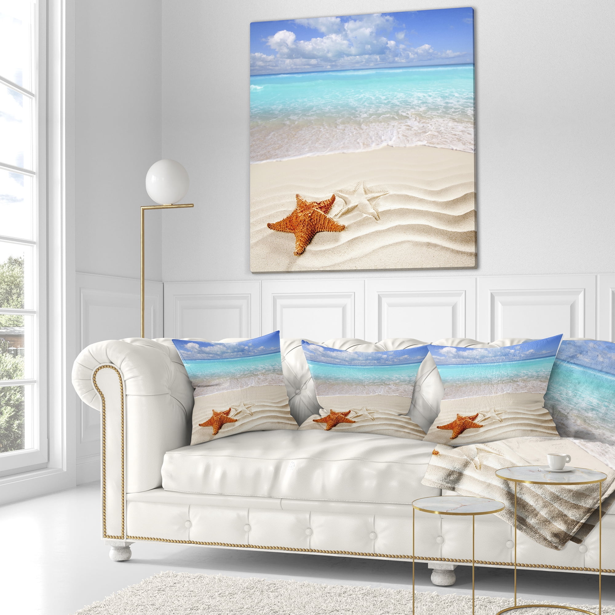 Designart Brown Starfish on Caribbean Beach - Seascape Throw Pillow - 16x16