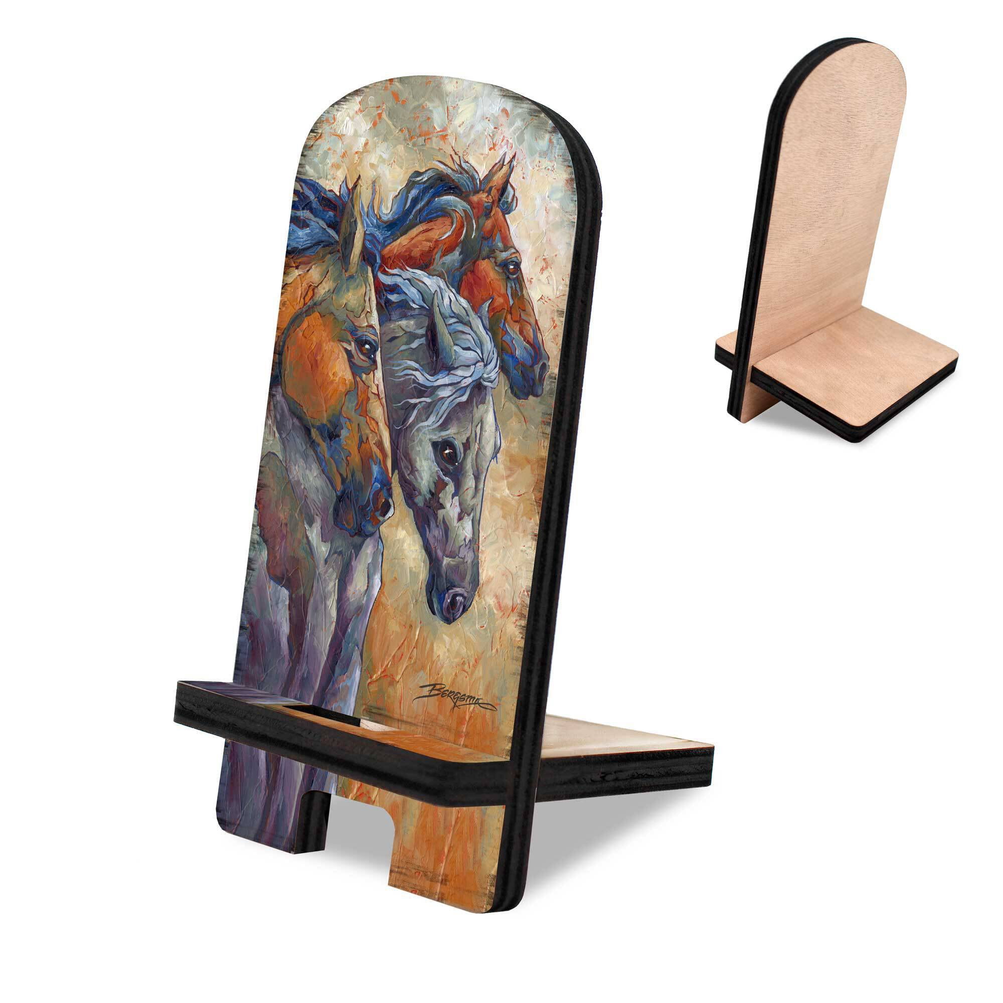 Designocracy 892097-JB 6 x 3 x 3 in. Let Them Run Horse Heads Cell Phone Stand with Wood Mobile Holder Organizer