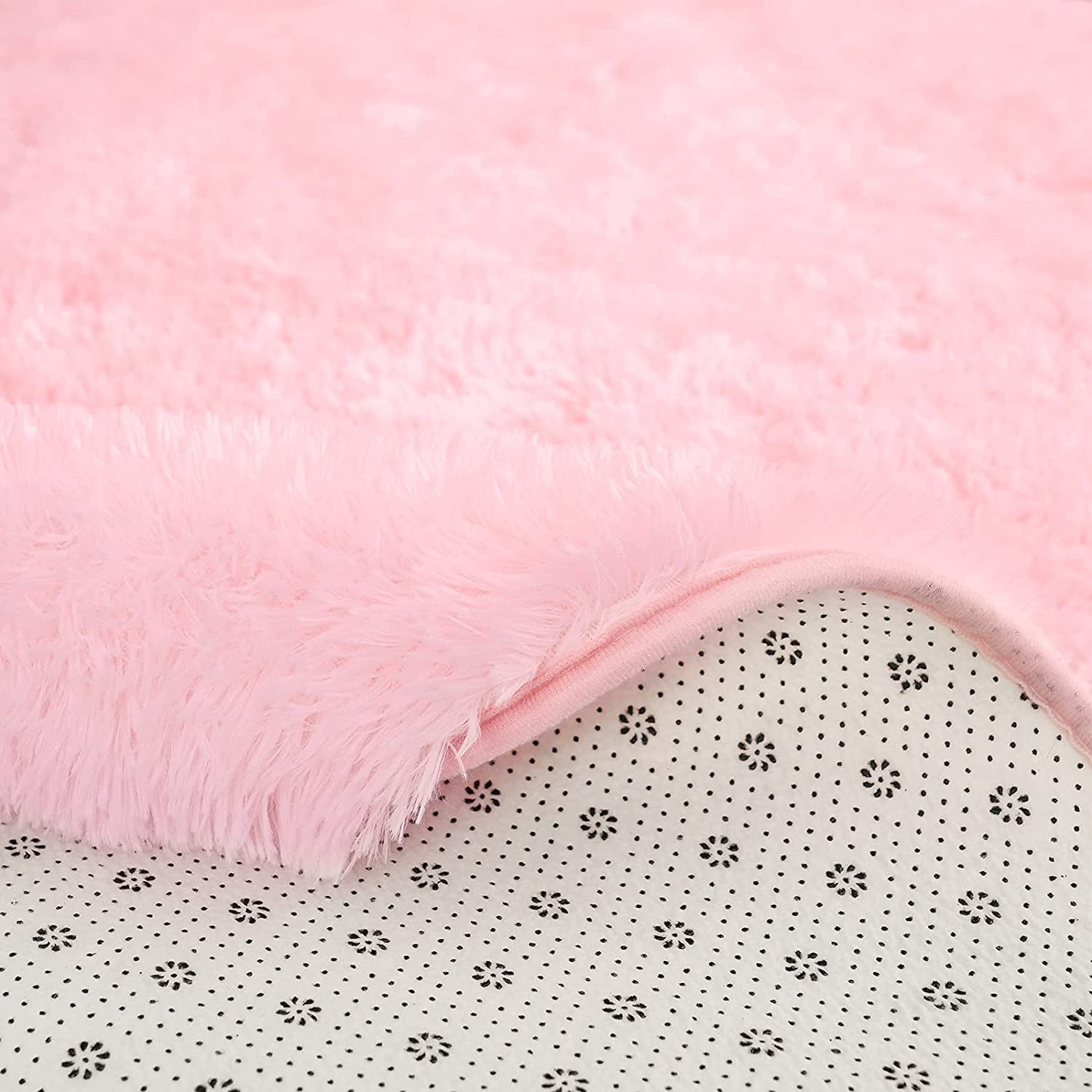 Junovo Round Fluffy Area Rugs For Kids Girls Princess Castle Plush Shaggy Carpet Cute Circle Nursery Rug For Kids Room Bedroom Living Room,4'x4',Pink