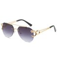 thumbnail image 2 of Gafas de sol con cabeza de leopardo sin marco para mujer y hombre, gafas de sapo con borde cortado y personalidad de doble haz, 2 of 4