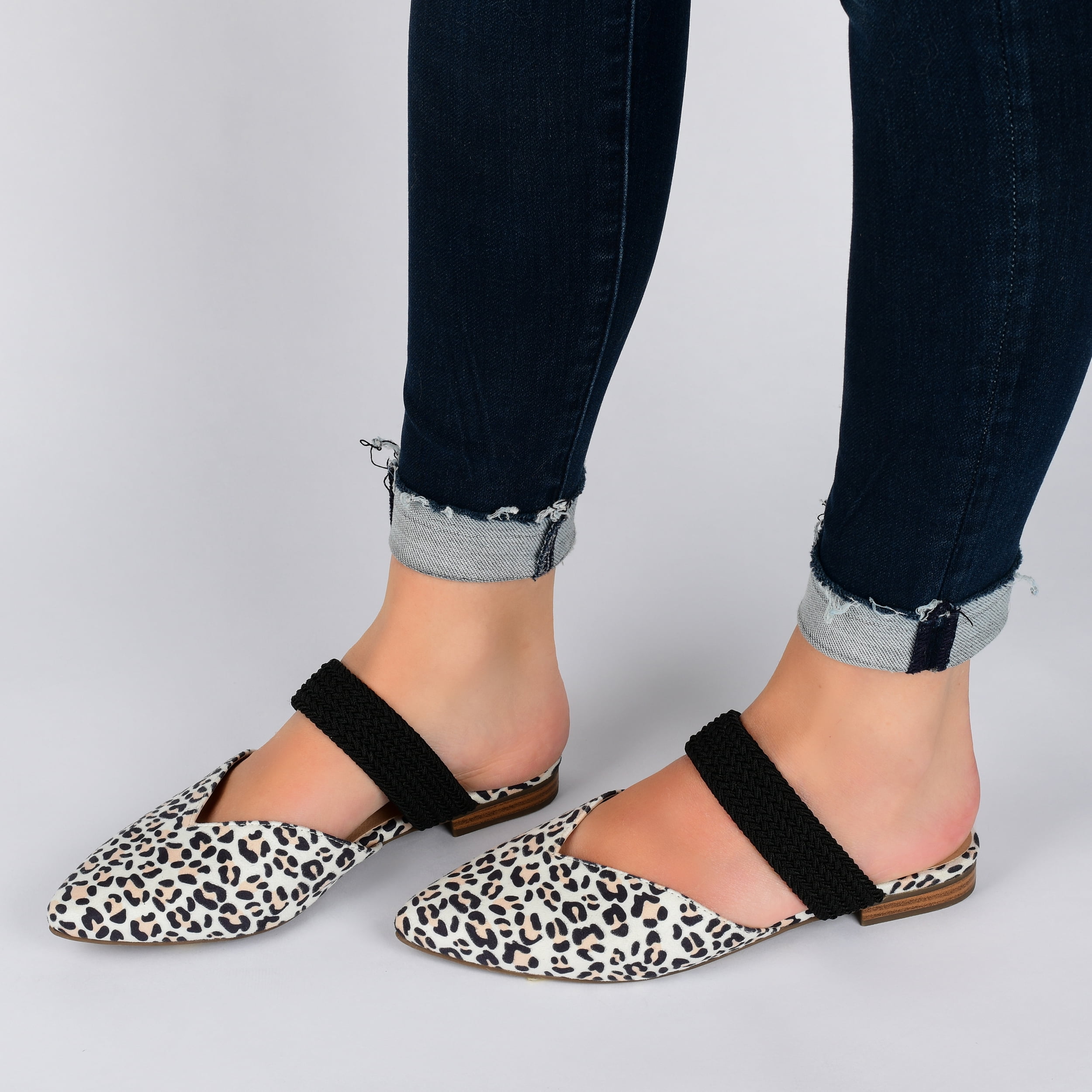 Journee Collection Womens Roxeene Slip On Pointed Toe Mules Flats
