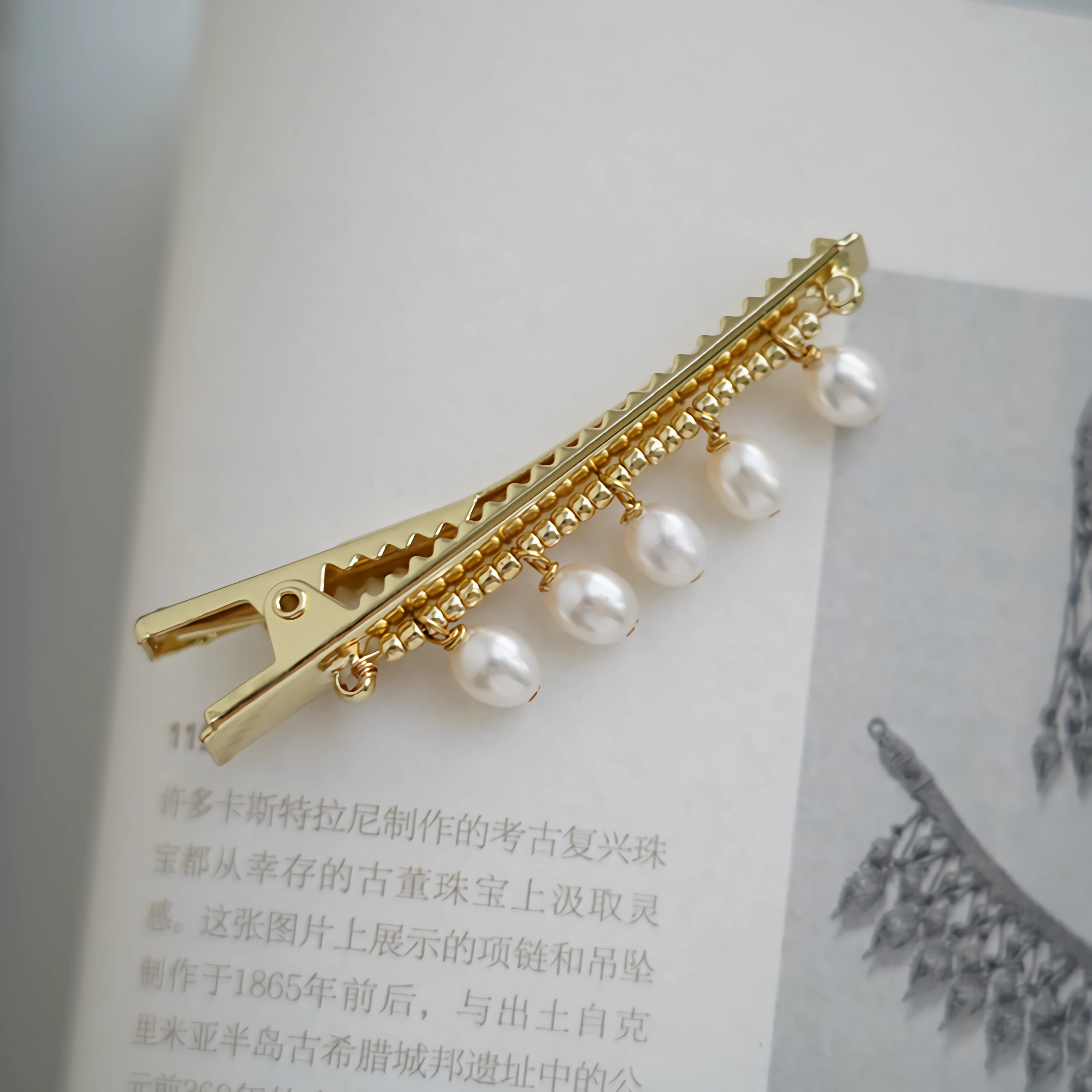 Qingyeji 2.36'' Hair Barrettes Hair Clips with Pearls for Women Hair Accessories for Daily