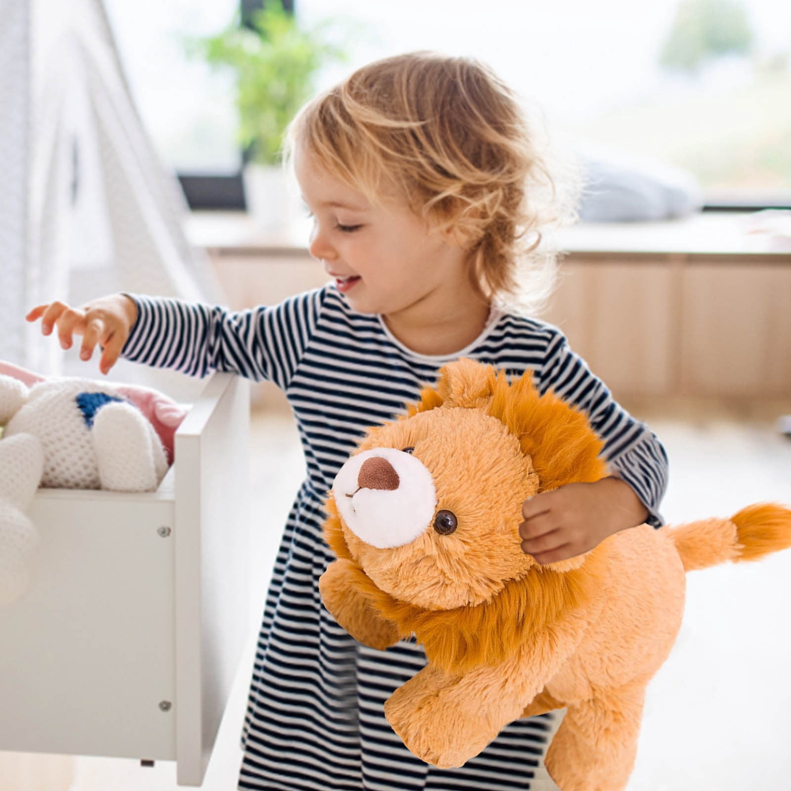 BJBSJSZ Sensory Comfort Plush Throw Pillow Toy, Lion Weighted Stuffed Animals, Plushies Hugging Toy Gifts for Kids & Adults