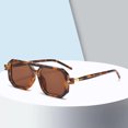 thumbnail image 4 of Gafas de sol cuadradas del tiroteo de la calle de las gafas de sol de la moda del marco del haz doble, hechas del plástico, metal, PC, 4 of 5