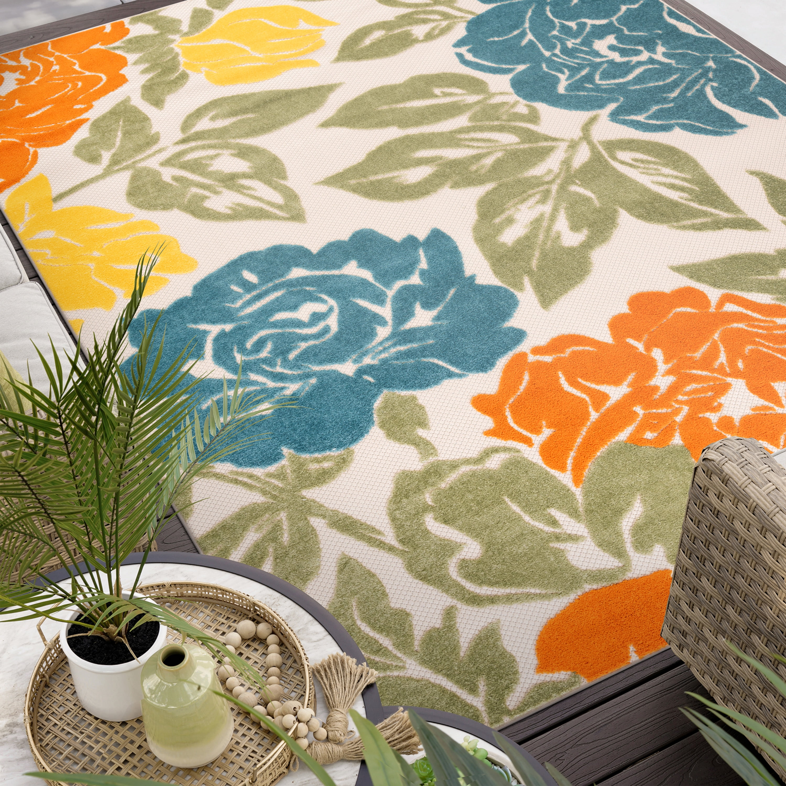 Oasis Modern Floral Gold and Orange Polypropylene Indoor Outdoor Runner Rug, 2'x8' Rectangle