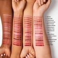thumbnail image 2 of Lipstick Clinique, un color de labios con formas dramáticamente diferentes, 2 of 6