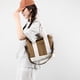 thumbnail image 4 of Bolso bandolera para mujer Bolso de lona informal con cremallera Bolso para mujer (Marrón), 4 of 6