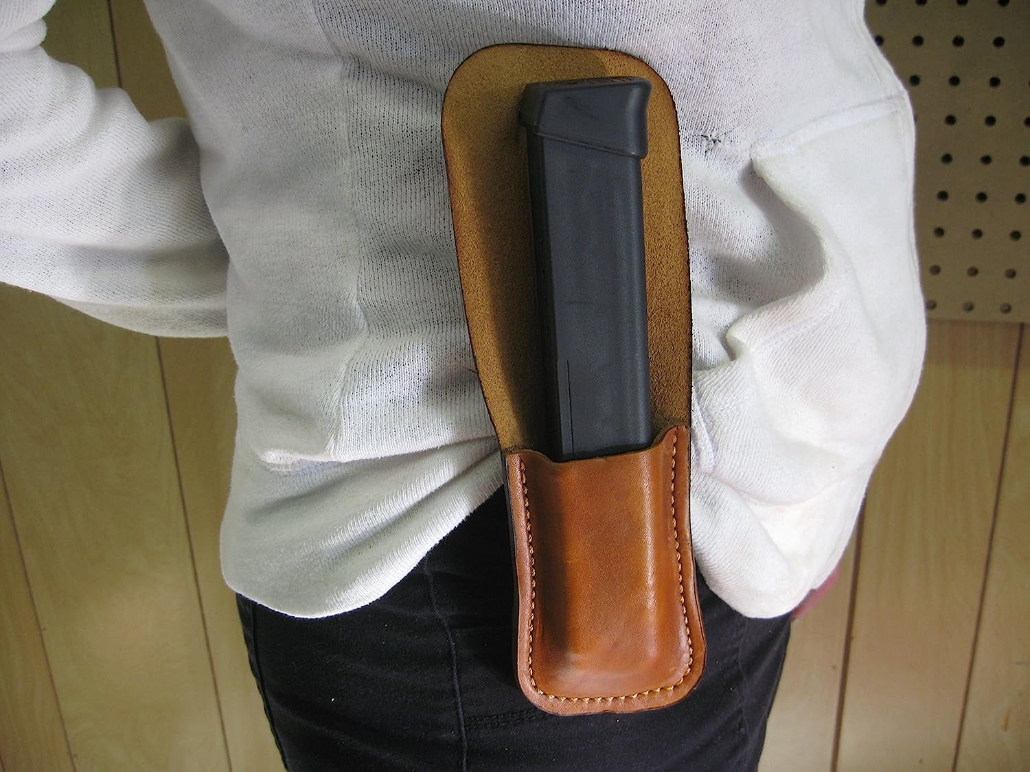 Azula Leather Clip On OWB Belt Extended Magazine Mag Pouch for Glock 9mm 33 Round - TAN