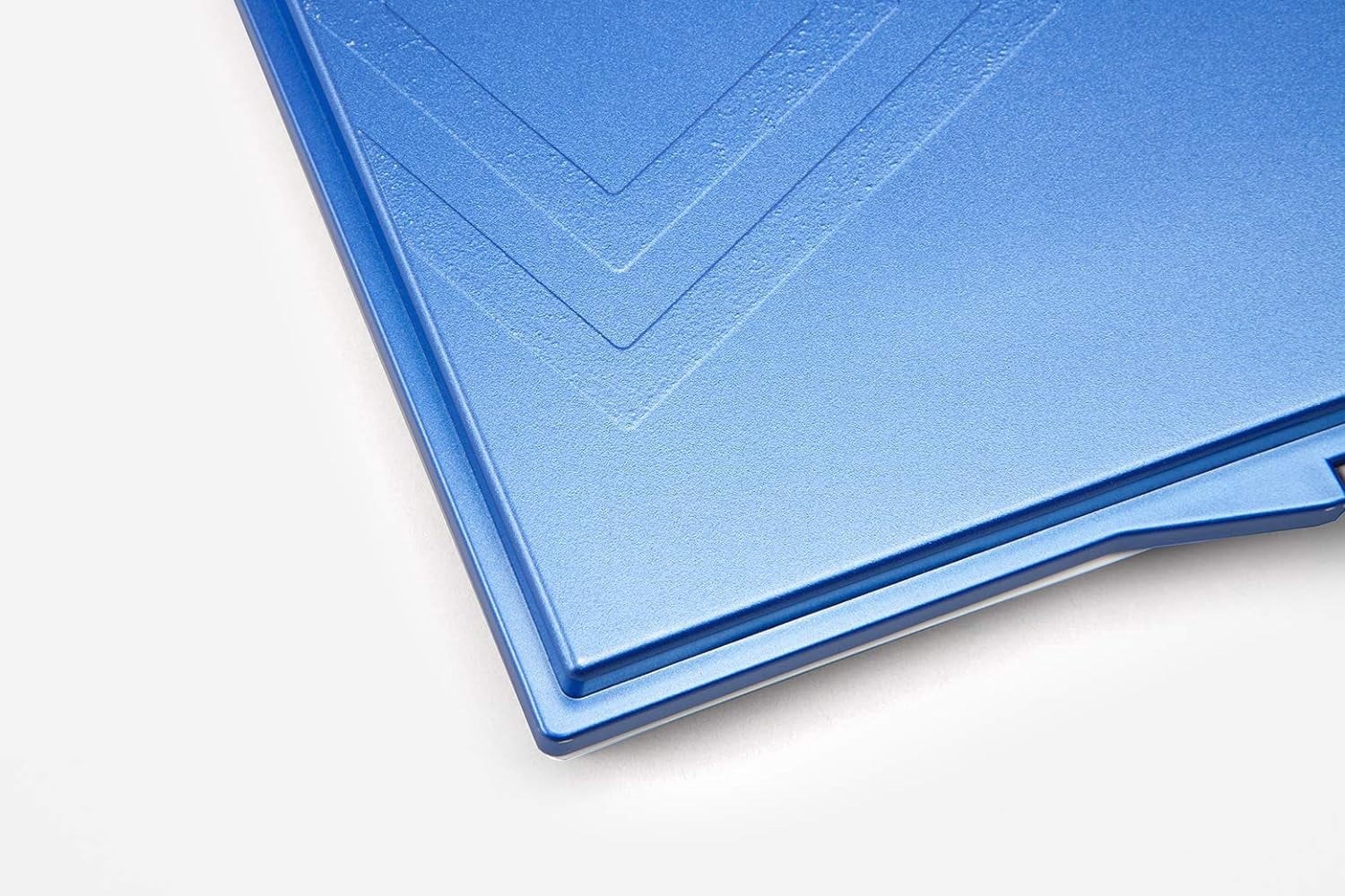 Fusion 33-Well Airtight/Leakproof for Watercolor Paints, Blue