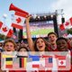 thumbnail image 1 of Cuerno De Plástico Para Animar Altavoz de plástico negro con forma de bocina y bandera desmontable para juegos deportivos y fiestas. Rkxzt, 1 of 9