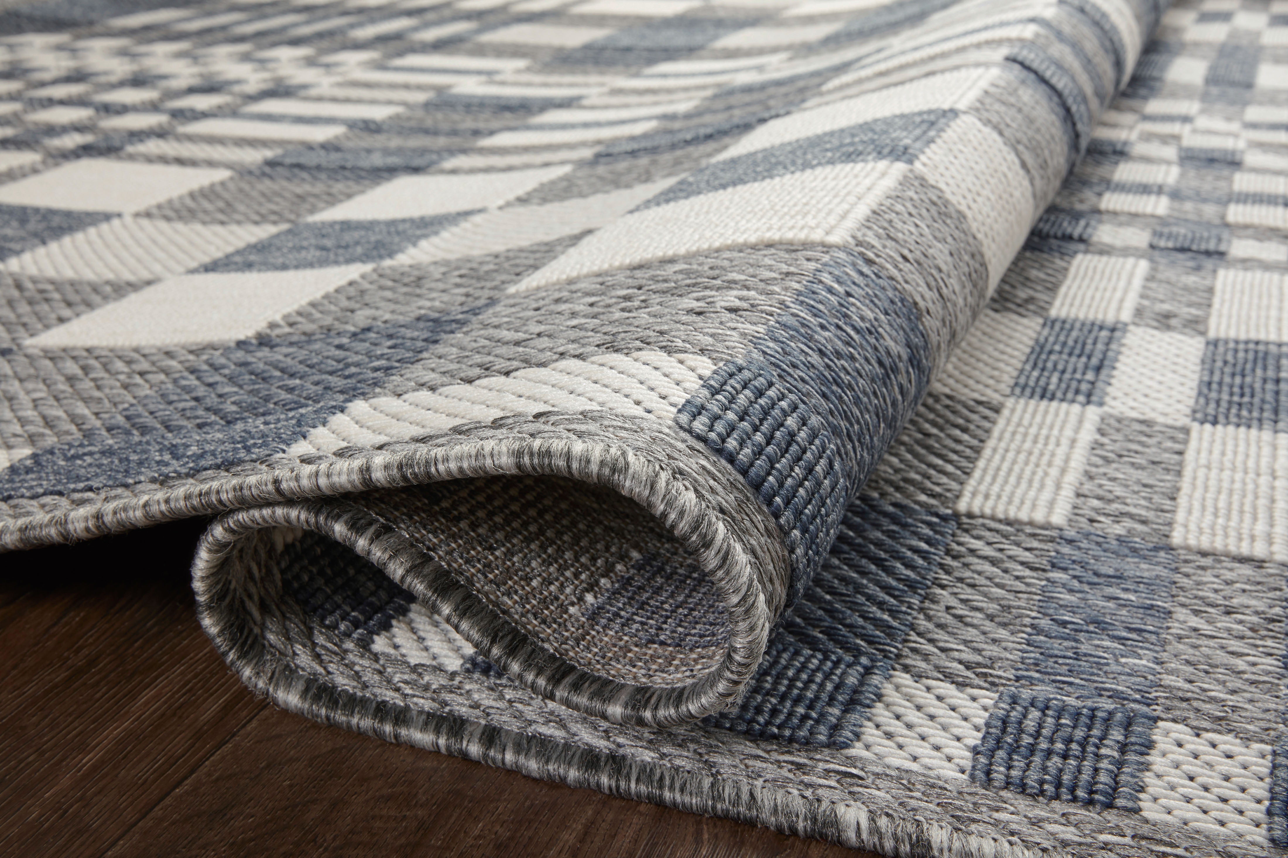 Indoor Outdoor Loloi Rainier Ivory / Denim 7'-10" x 10'-10" Area Rug