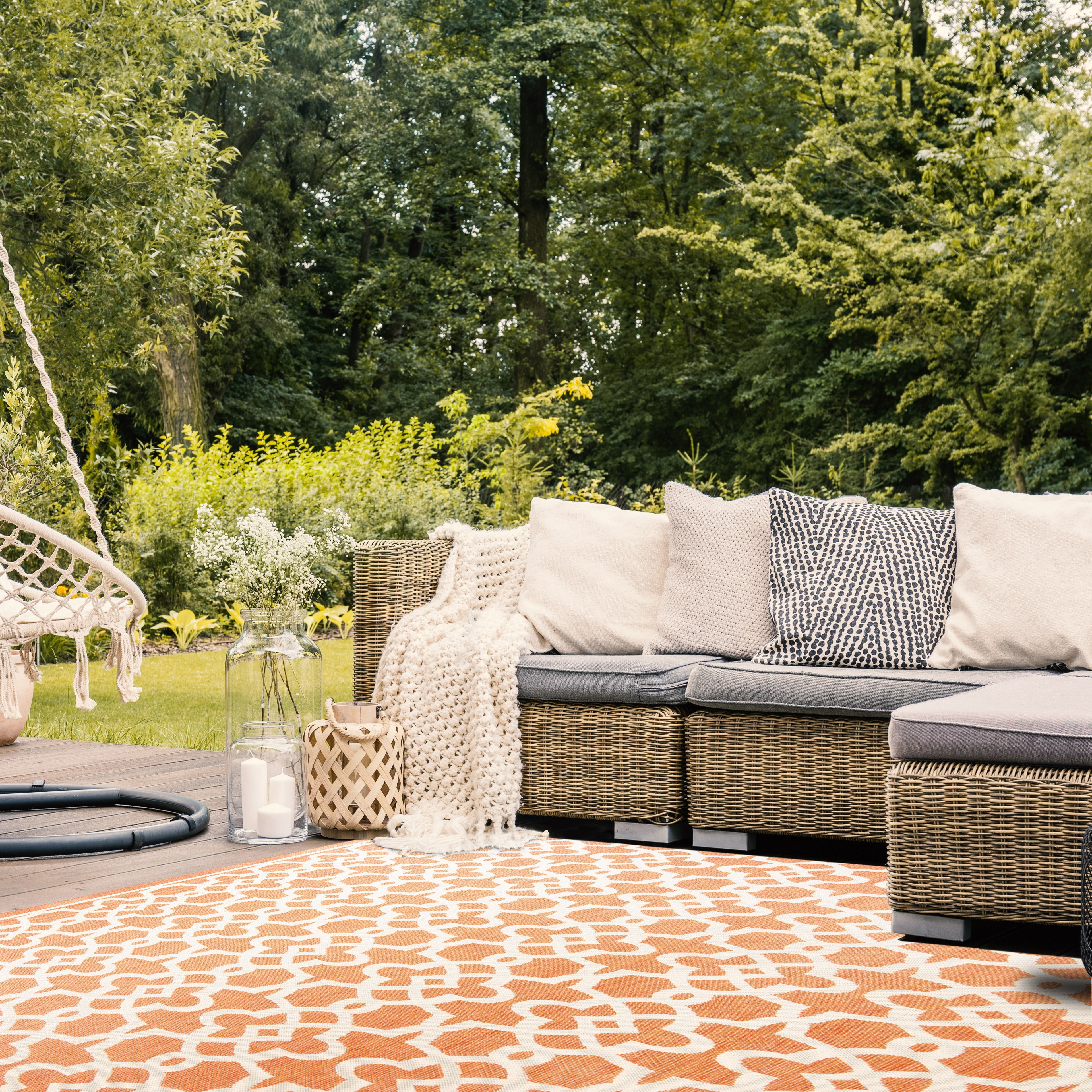 Safavieh Courtyard Carlos Oriental Indoor/Outdoor Area Rug, Terracotta/Beige, 5'3" x 7'7"