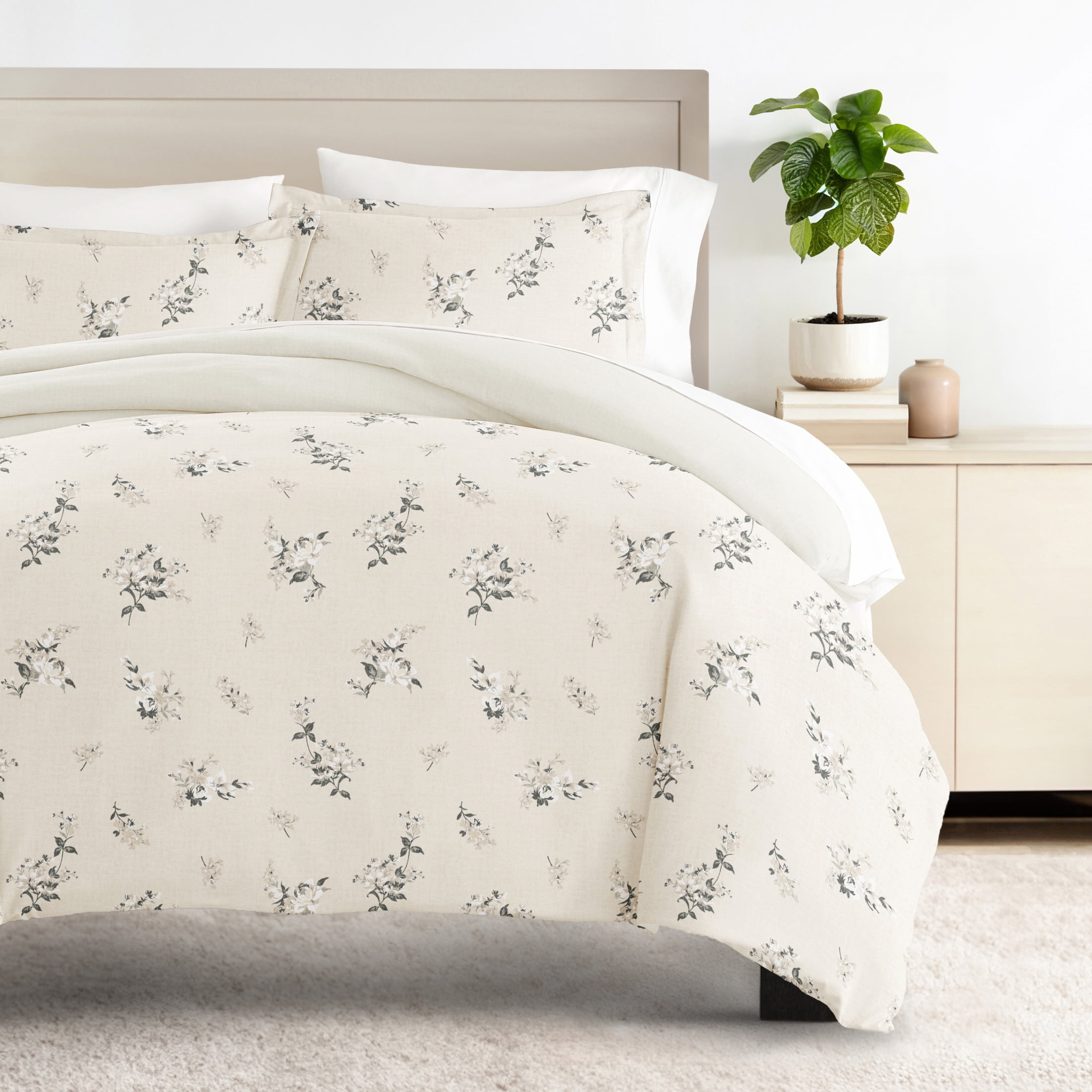 Duvet Cover Set - Ultra Soft & Breathable - Reversible Delicate Ivory Floral for Twin/TwinXL Bedding by Comfort Canopy