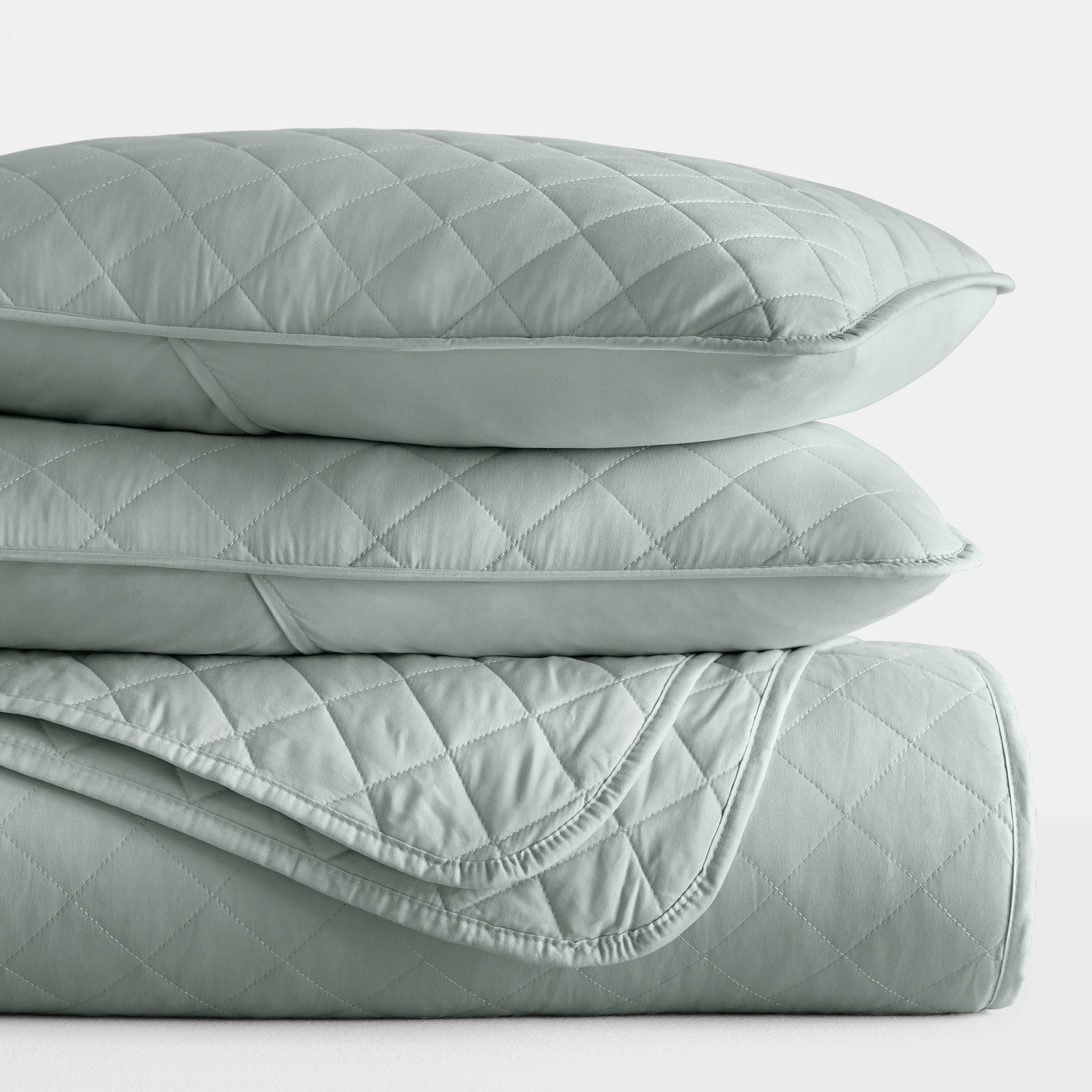 Noble Linens 3-Piece Eucalyptus Diamond Quilt Set, Full/Queen