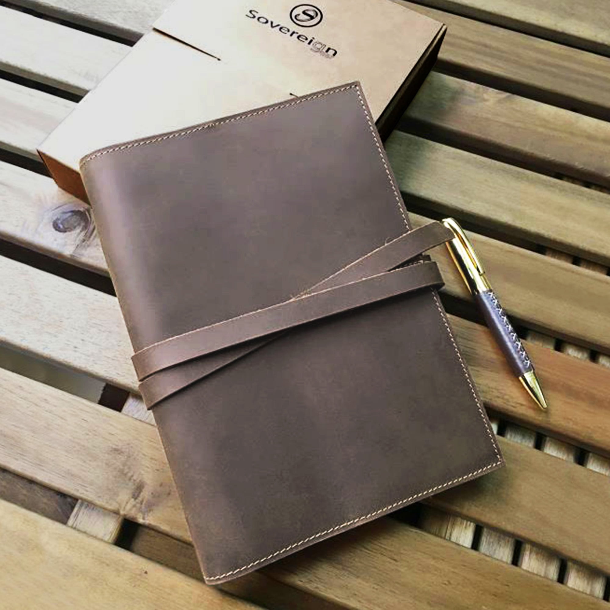 Leather Bound Journal for Men and Women, Handmade Gift Set with Refillable Journal and Stylish Pen, Vintage Notebook, Sketchbook, Planner and Diary (240 Plain Page Notepad) (8.8x6.5")