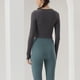 thumbnail image 4 of Gibobby Conjunto de pantalones de yoga Trajes de entrenamiento para mujeres Top corto acanalado Ejercicio de entrenamiento sin costuras Top corto de manga lar(Gris oscuro,CH), 4 of 5