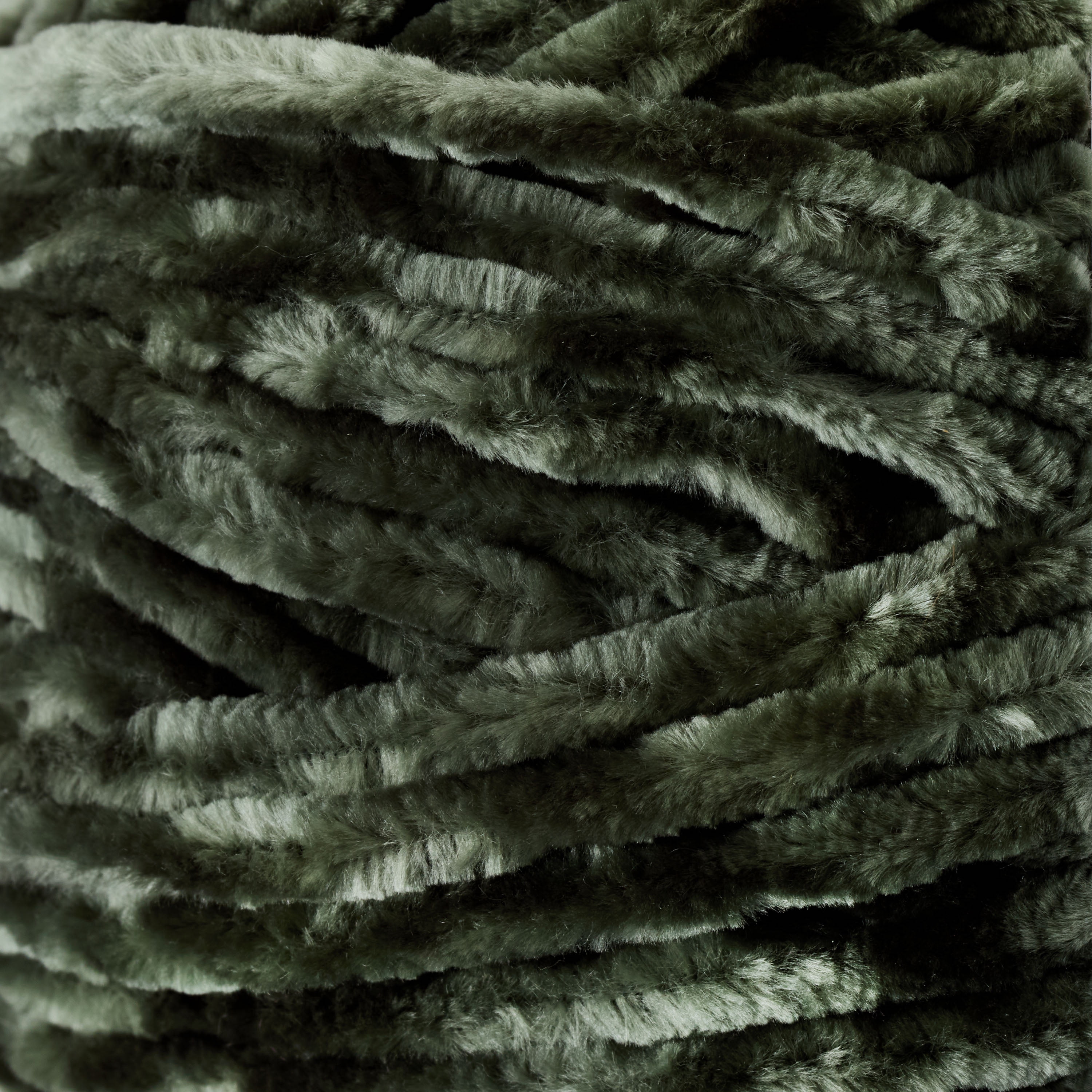 Mainstays Soft Velvety Yarn, 315 yd, Deep Thyme, 100% Polyester, Pack of 4