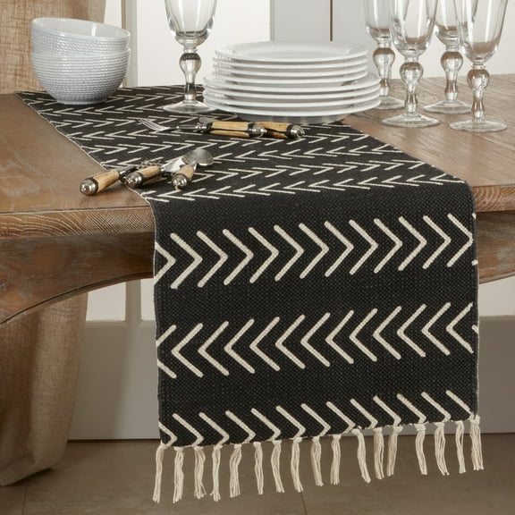 Saro Lifestyle Chevron Design Table Runner Black