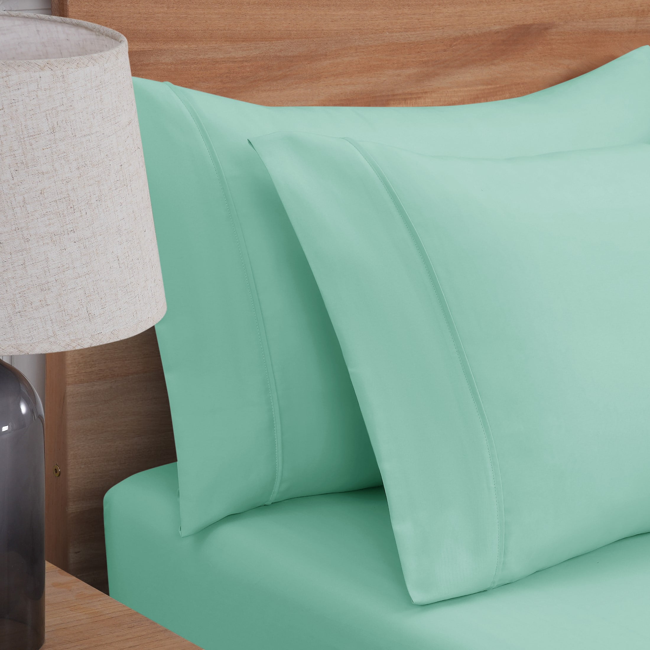 Mainstays Super Soft Brushed Microfiber Pillowcase Set, Green Mint, Standard/Queen, 2 Piece