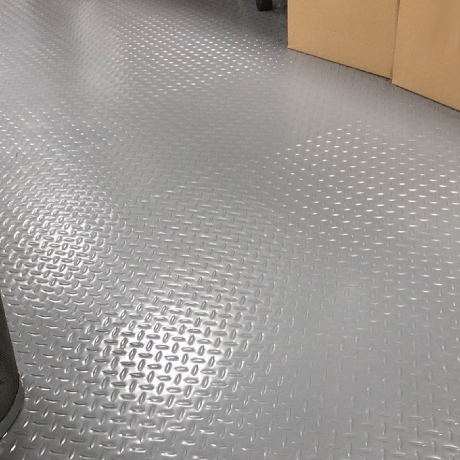 SKYSHALO Garage Floor Mat 3.9x6.56 ft Vinyl Garage Flooring Roll Anti-Slide Diamond Texture Silver DIY PVC Garage Mats for Under Car 25.6sqft Covering Space for Gyms Boats Car Trailer