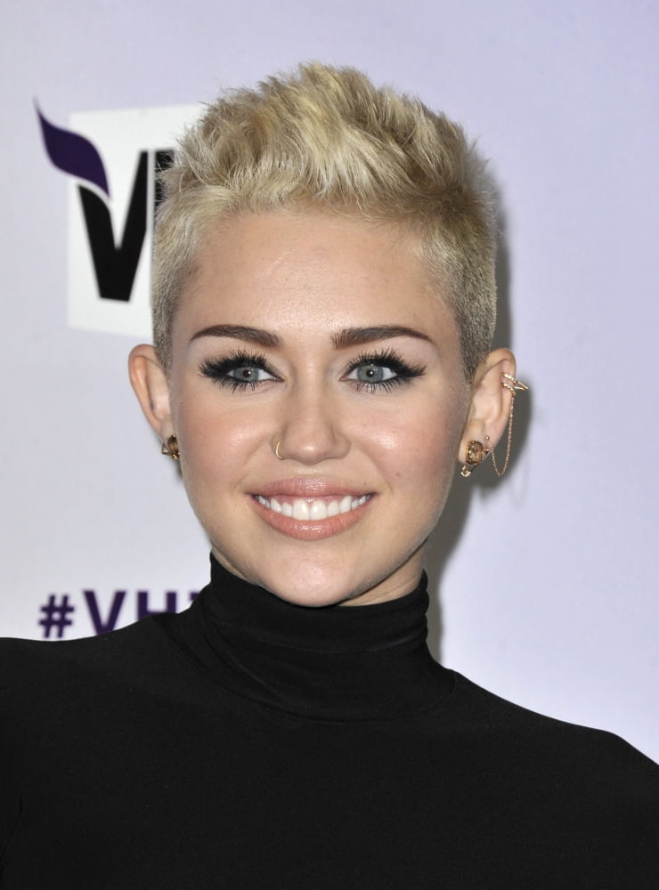 Miley Cyrus In Attendance For Vh1 Divas 2012 Concert Canvas Art - (16 x 20)