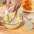 thumbnail image 4 of Manual Potato Transmisión de papa Reutilizable Patata Masher Herramienta de molienda de papas Cocina de cocina Gadget, 4 of 5