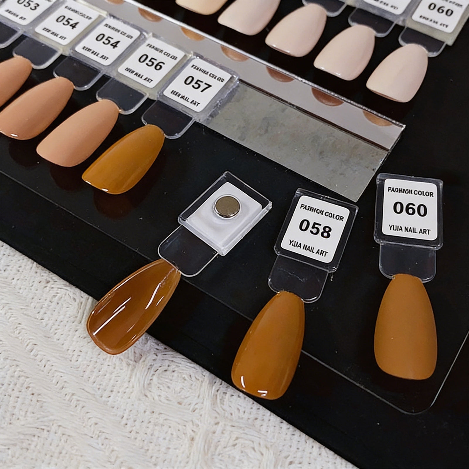 Organized Nails Swatches Book Systems for Professional and Enthusiasts Including Numbered Tips