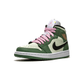 thumbnail image 4 of JORDAN WOMENS AIR JORDAN 1 MID SE Womens "Dutch Green" CZ0774 300 CZ0774 300 from Stadium Goods, 4 of 9