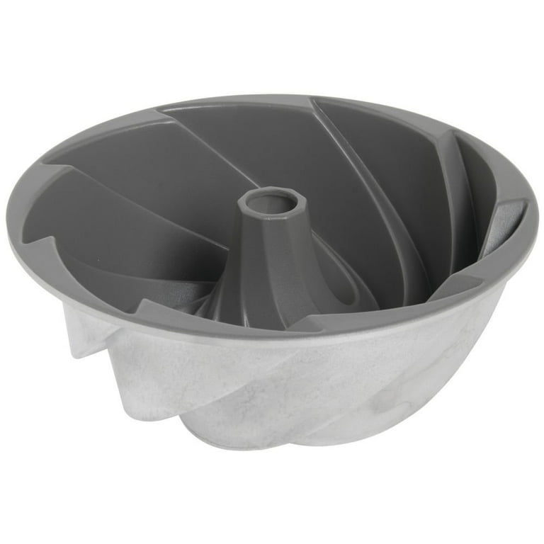 Nordic Ware Swirl Bundt® Pan - 10 Cup