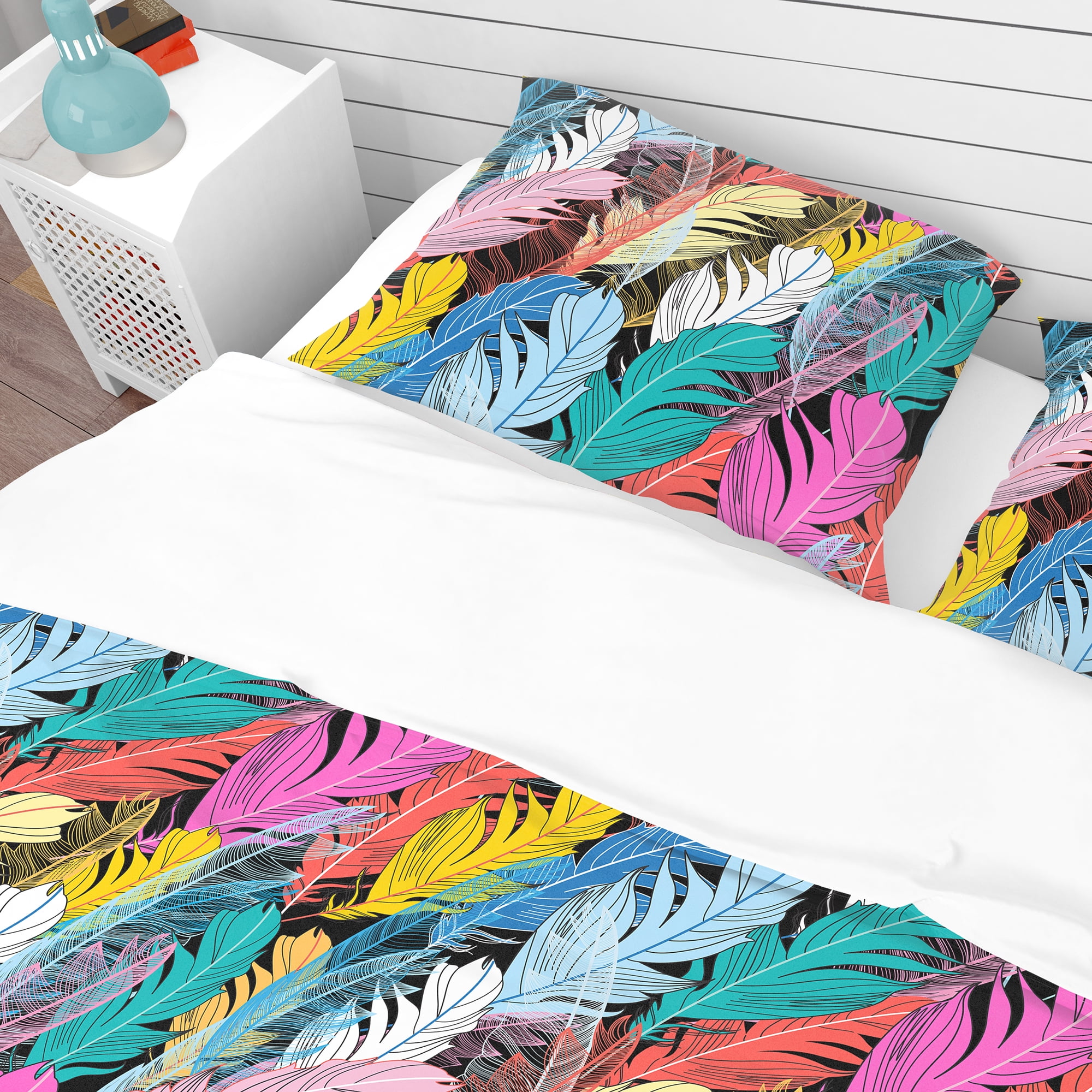 Designart 'Graphic Pattern Multicolored Feathers' Southwestern Duvet Cover Set