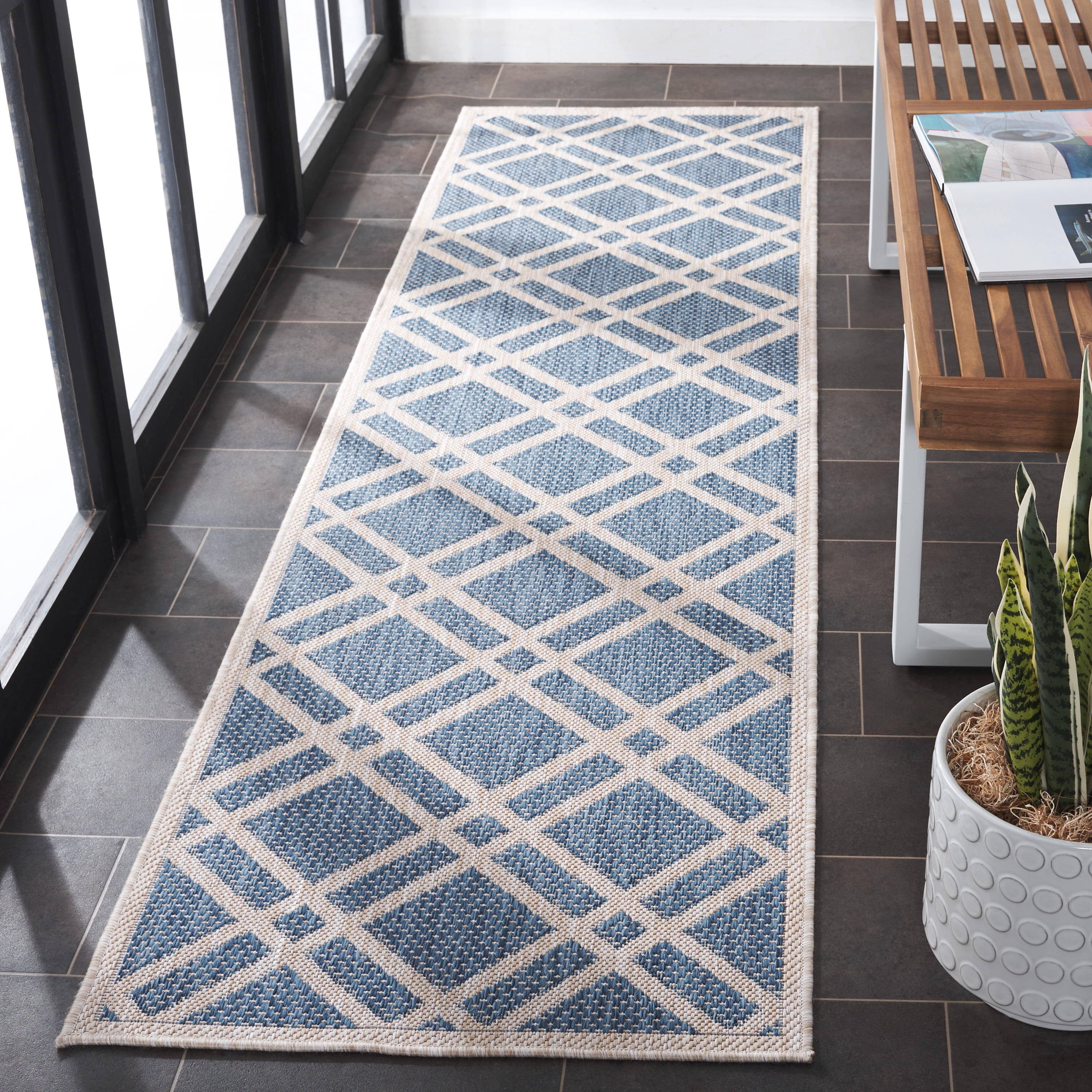 SAFAVIEH Beach House Aylen Geometric Indoor/Outdoor Runner Rug, Blue/Ivory, 2'2" x 10'